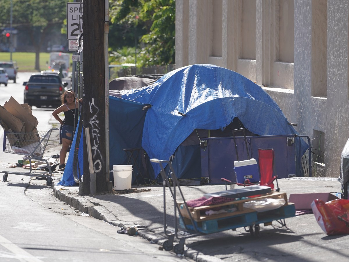 Lucky you live Hawaii! That is unless you are like Mr. Smith, the&nbsp;beachcomber.